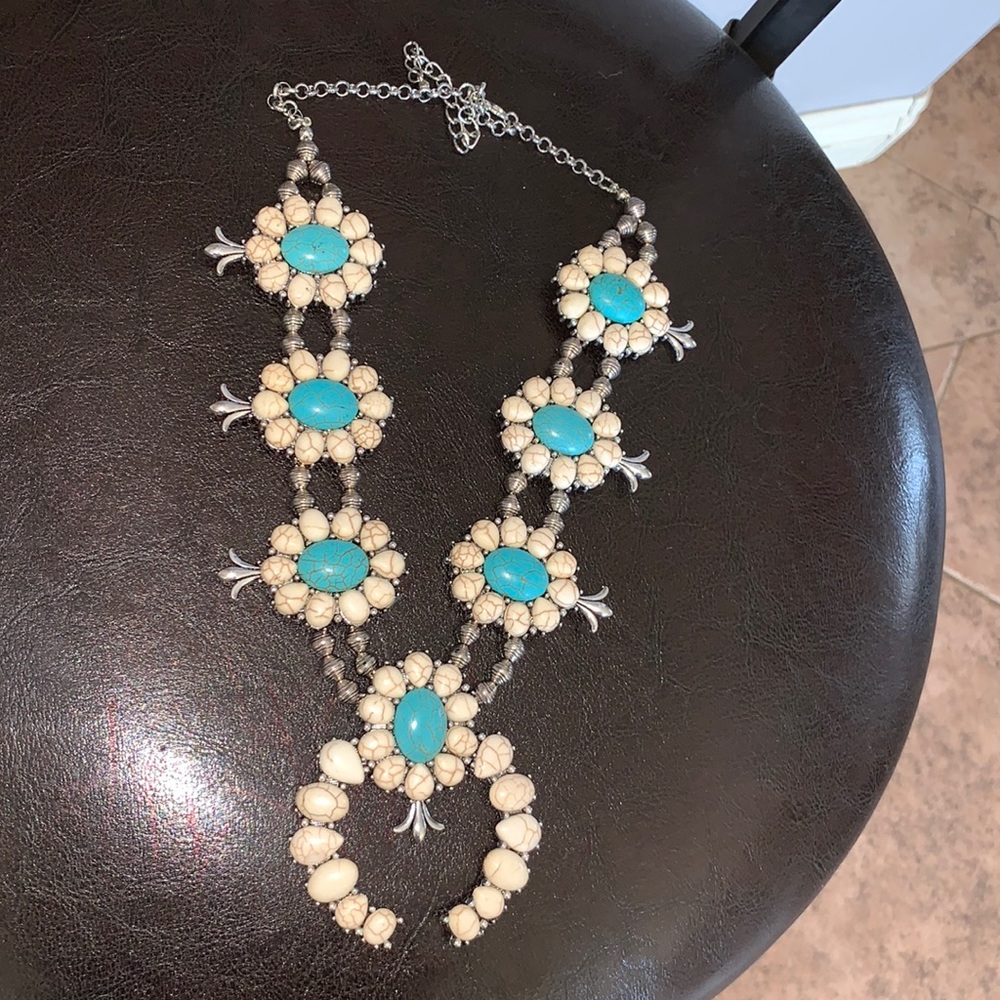 Western necklace
